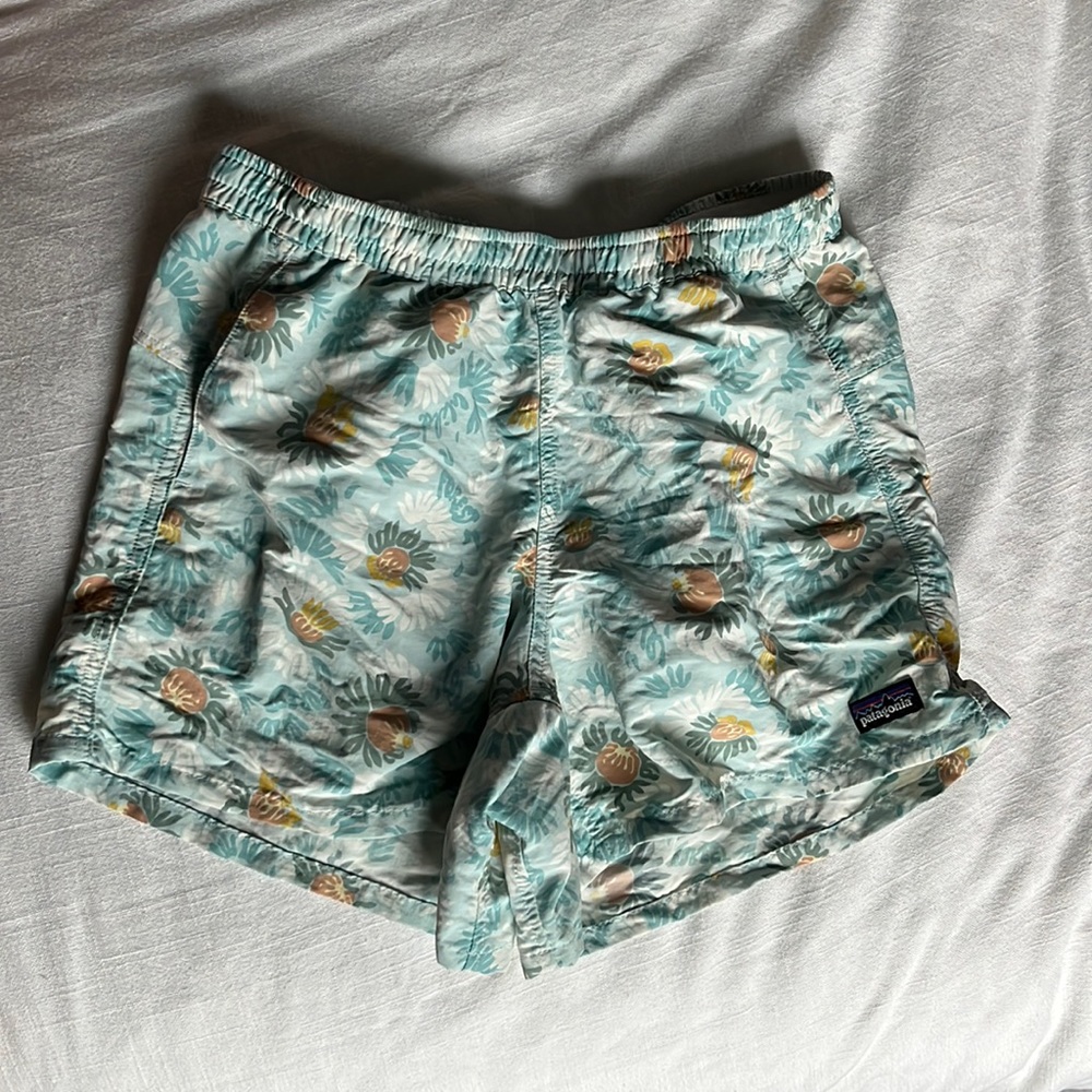 Patagonia Women’s Baggies 5 in. Sunflower Pattern